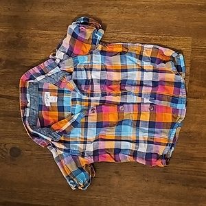 Short sleeved 3T shirt
